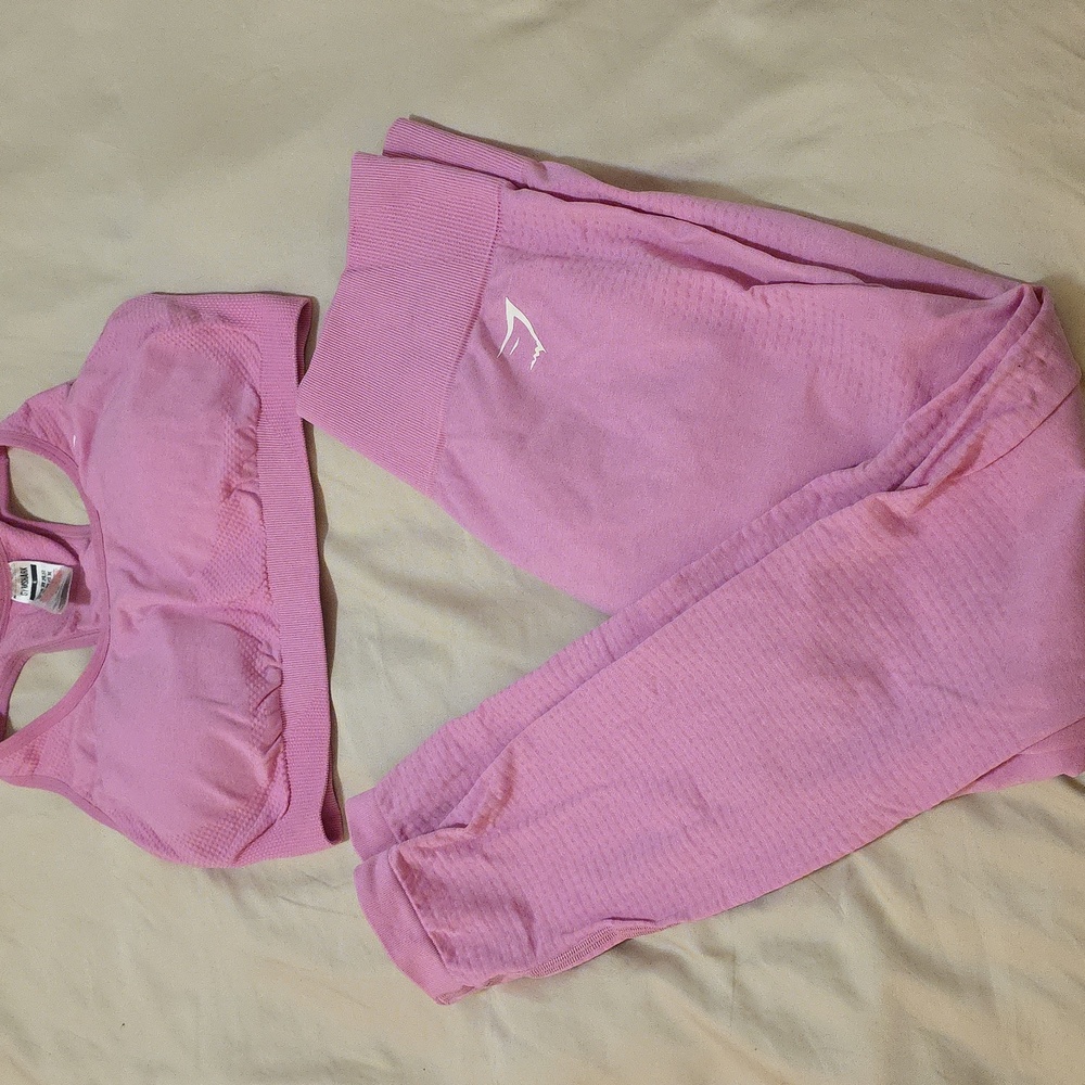 Gymshark Pink Sports Bra and Leggings Set